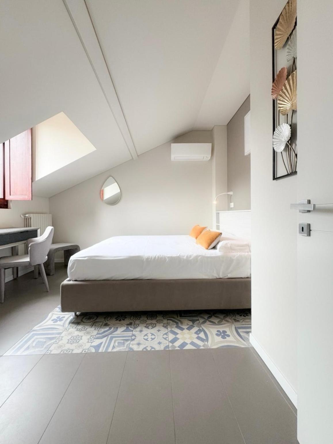 Comecasa 10 Minutes Walk From Duomo 2 Bedroom Apartment Milano Ngoại thất bức ảnh