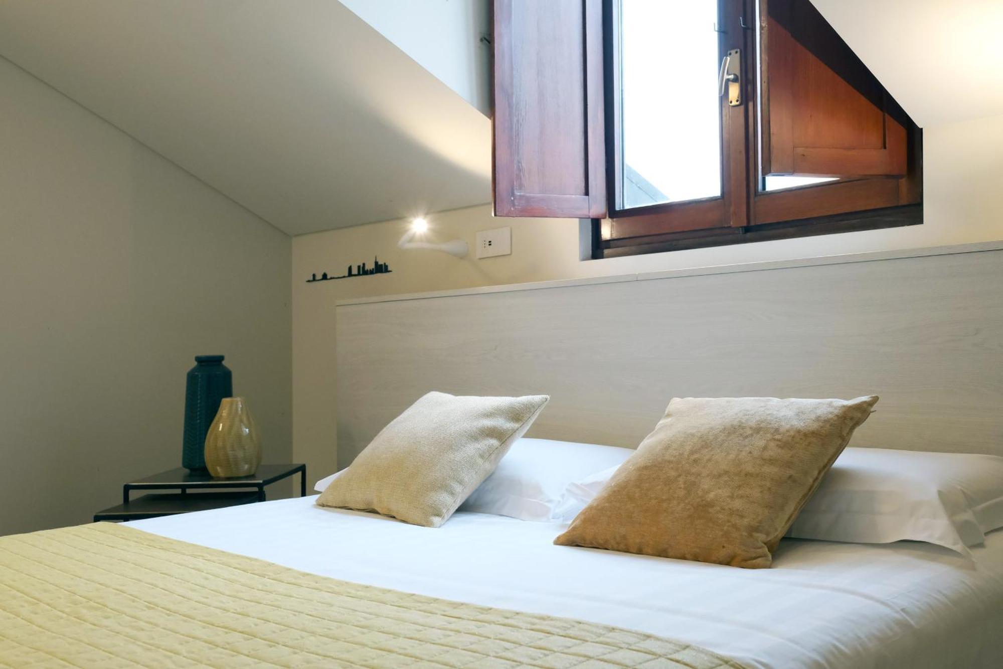 Comecasa 10 Minutes Walk From Duomo 2 Bedroom Apartment Milano Ngoại thất bức ảnh